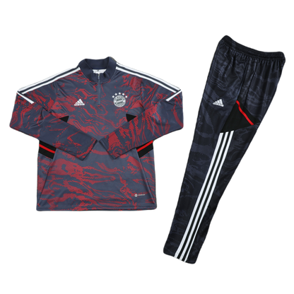 BAYERN TRACKSUIT