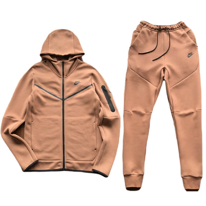 TECH FLEECE – BROWN CREAM