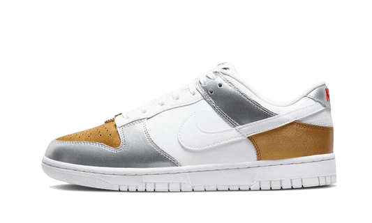 DUNK LOW GOLD WHITE SILVER