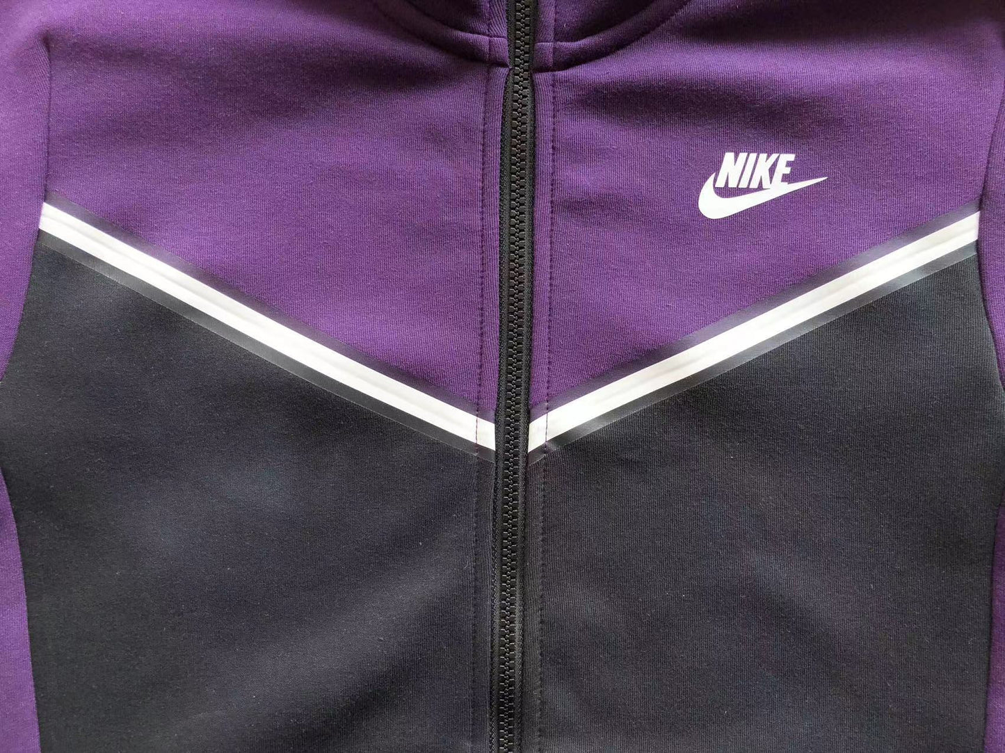 NK TECH FLEECE – PURPLE/BLACK (completa